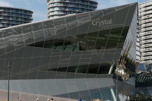 Building shaped like a smooth crystal