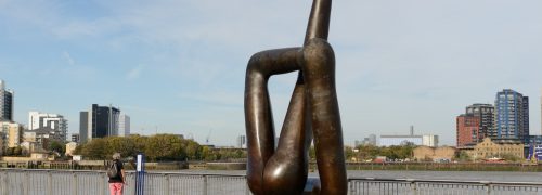 Giant bronze statue that looks a bit like legs, by the edge of the Thames